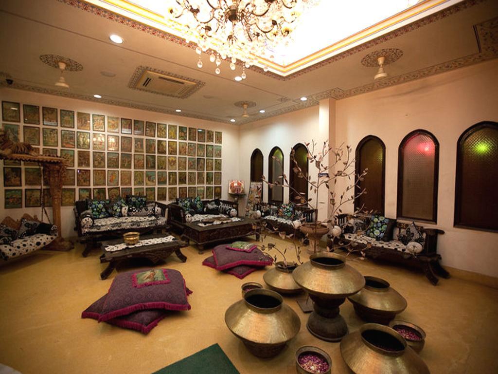 Staybook-Jyoti Mahal A Heritage Hotel Nowe Delhi Zewnętrze zdjęcie